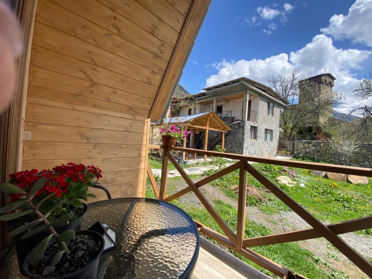 Guesthouse Venera Mestia Exterior foto